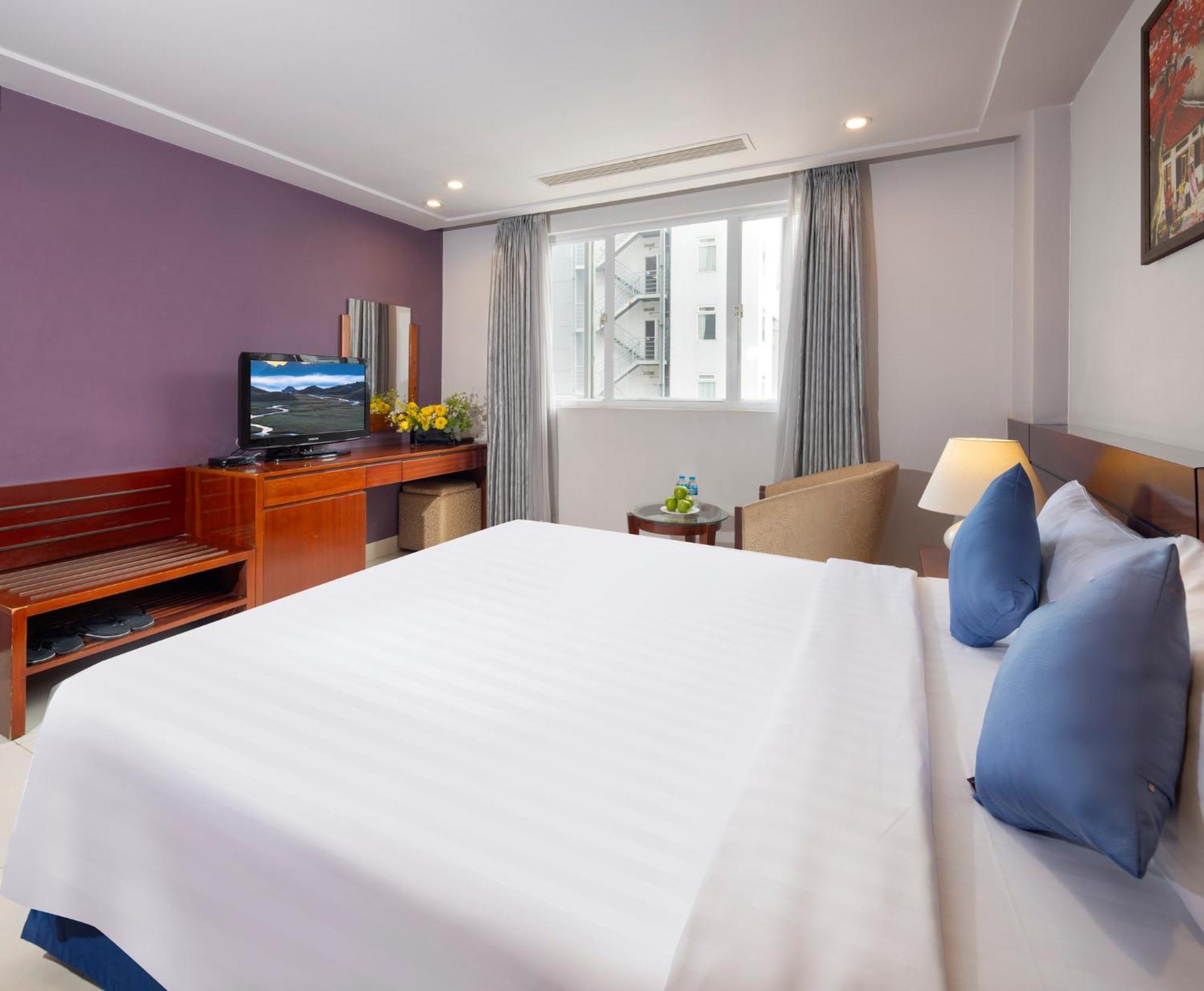 White Lotus Hotel Saigon Ho Chi Minh City Exterior photo