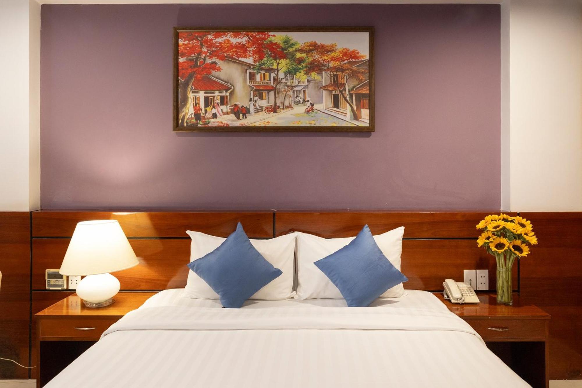 White Lotus Hotel Saigon Ho Chi Minh City Exterior photo