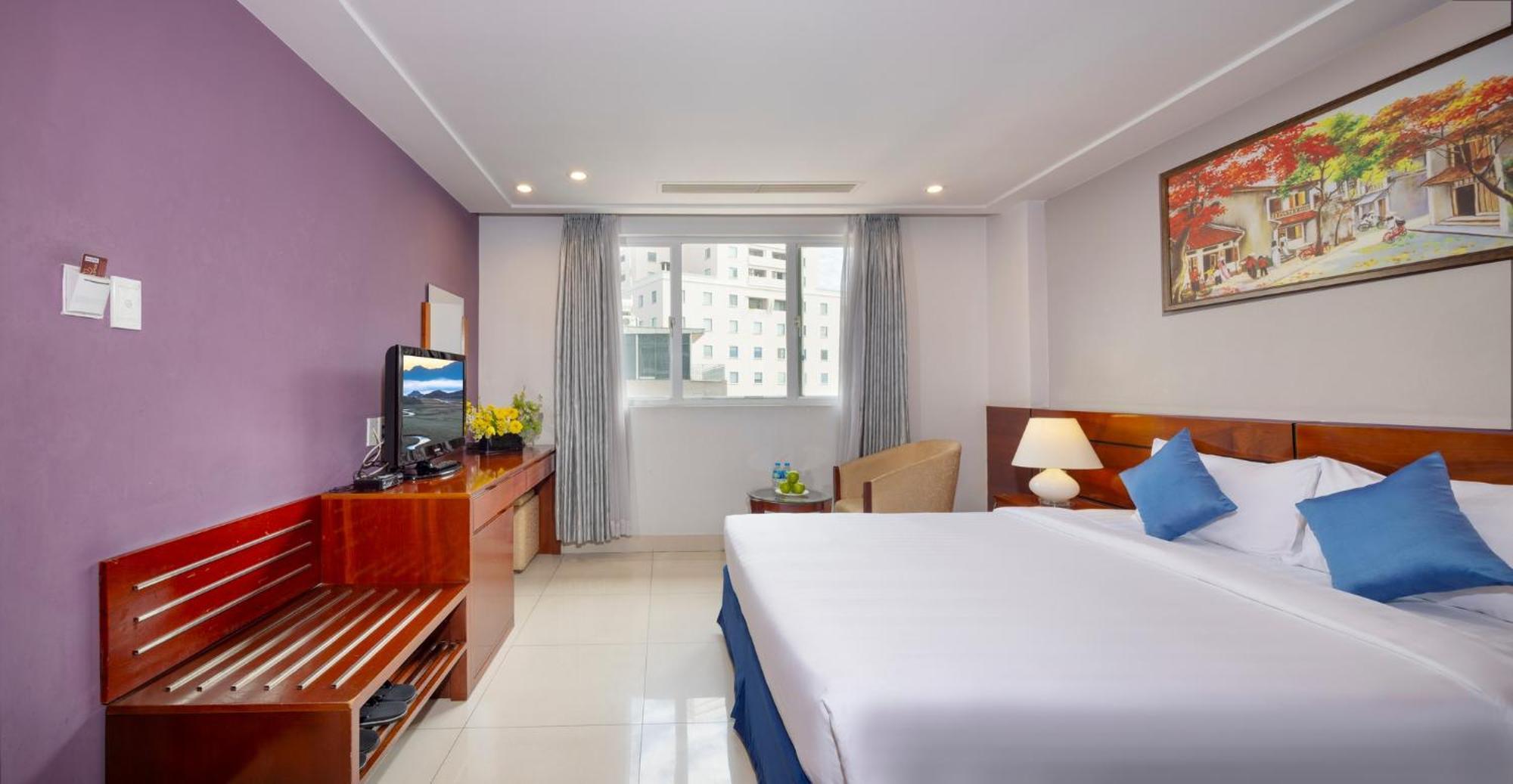 White Lotus Hotel Saigon Ho Chi Minh City Exterior photo