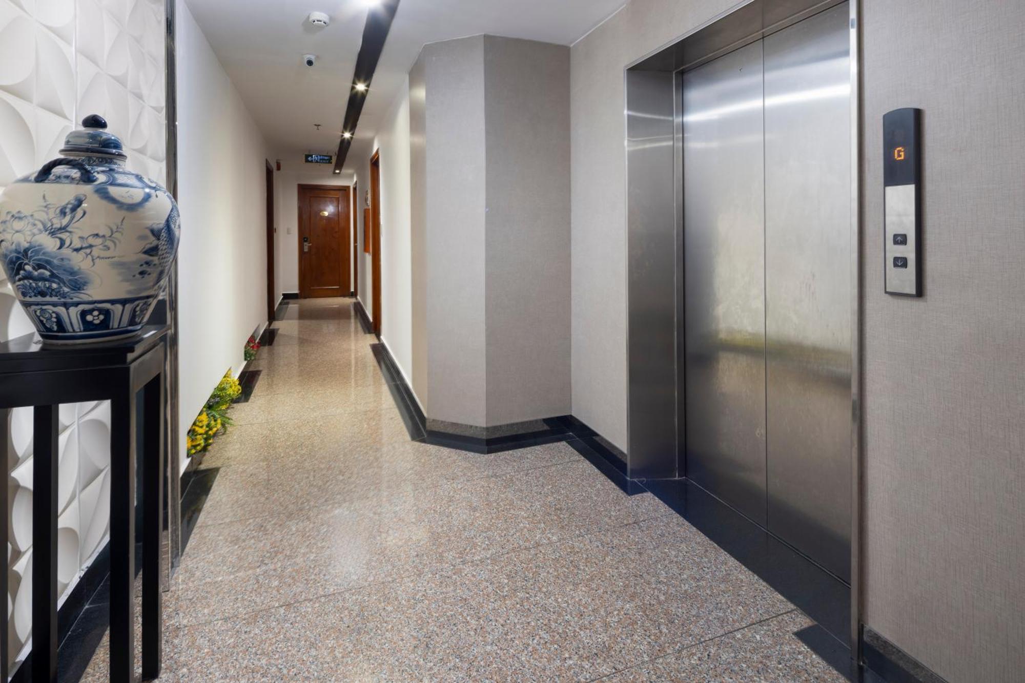 White Lotus Hotel Saigon Ho Chi Minh City Exterior photo